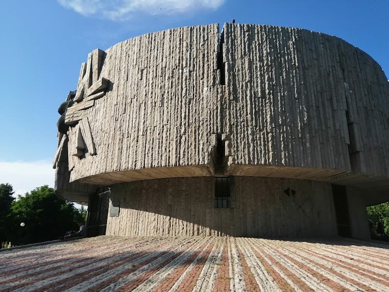 Олд Хаус Хостел