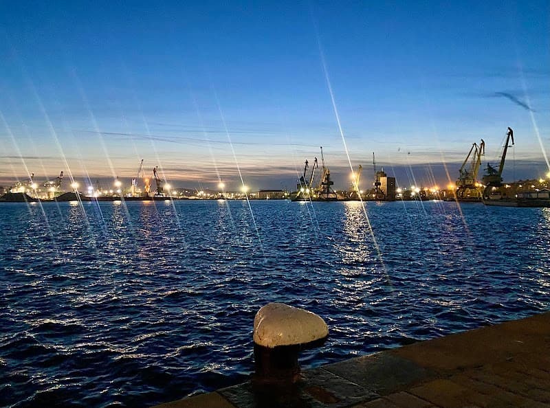 Морска гара Бургас