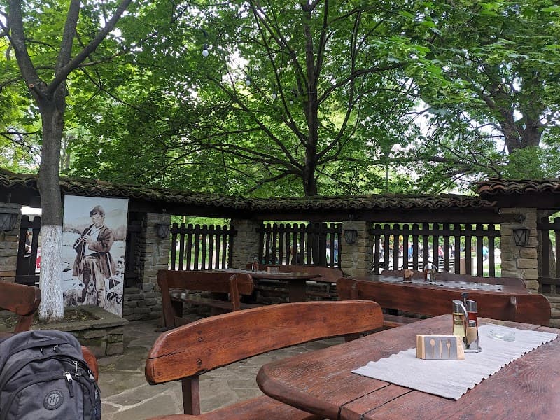 Теньова къща