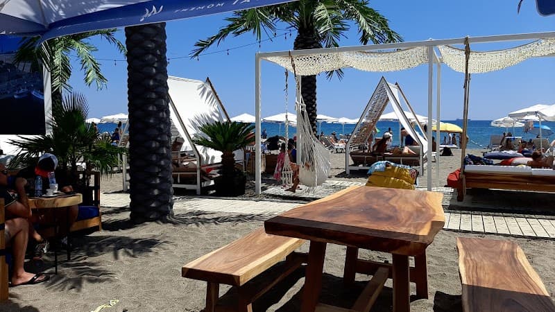 Сакса Бийч Бар